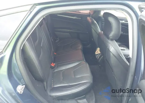 2018 Ford Fusion Titanium z USA, uszkodzony, nr VIN 3FA6P0D92JR234341